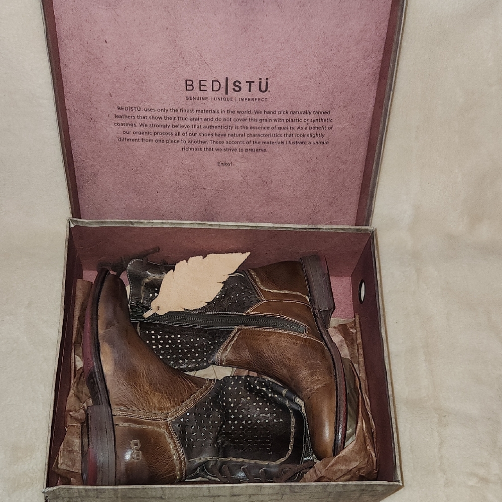 BED|STU CHESHIRE S Boots